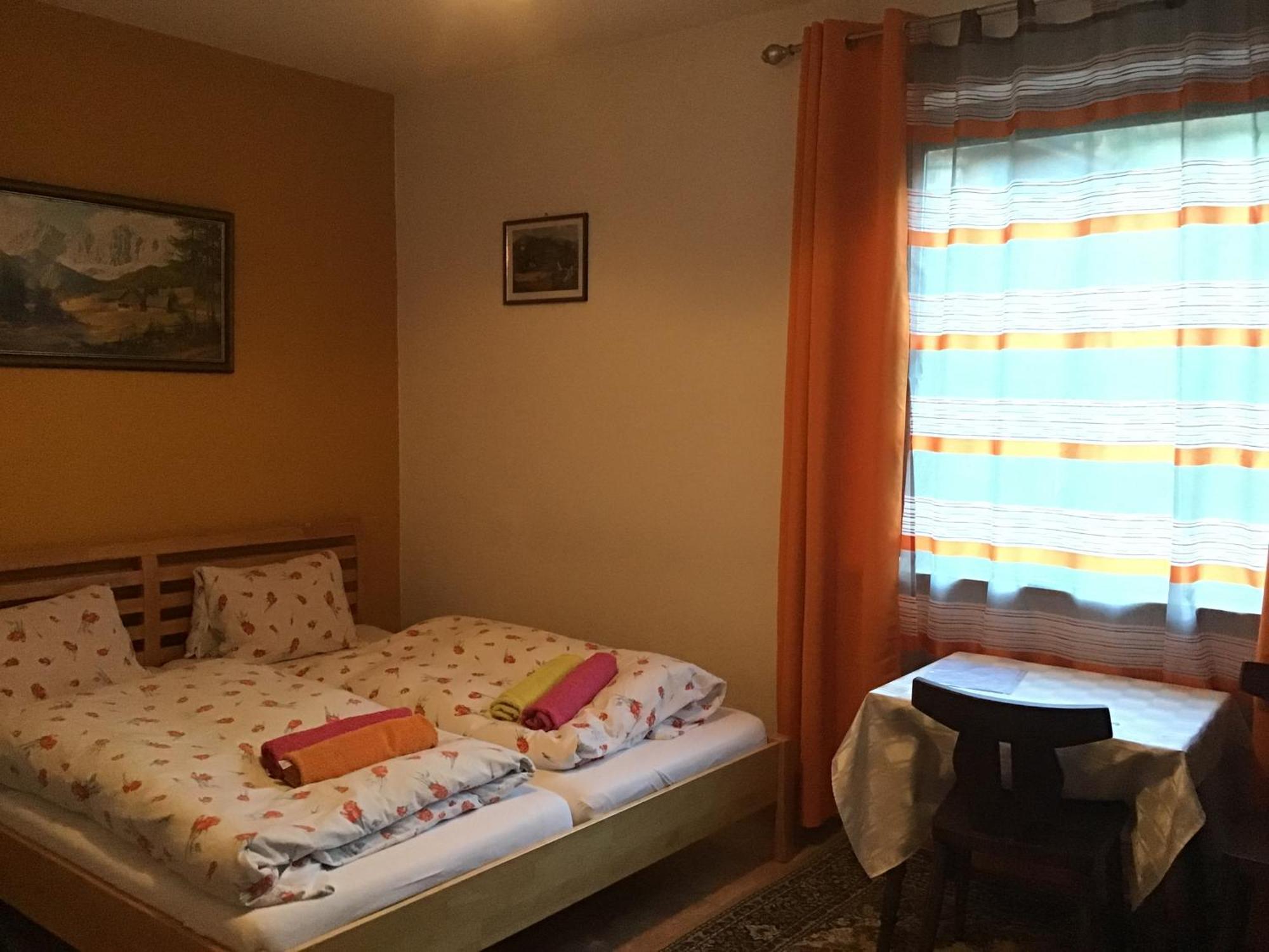 Guesthouse Mountain View Großkirchheim エクステリア 写真
