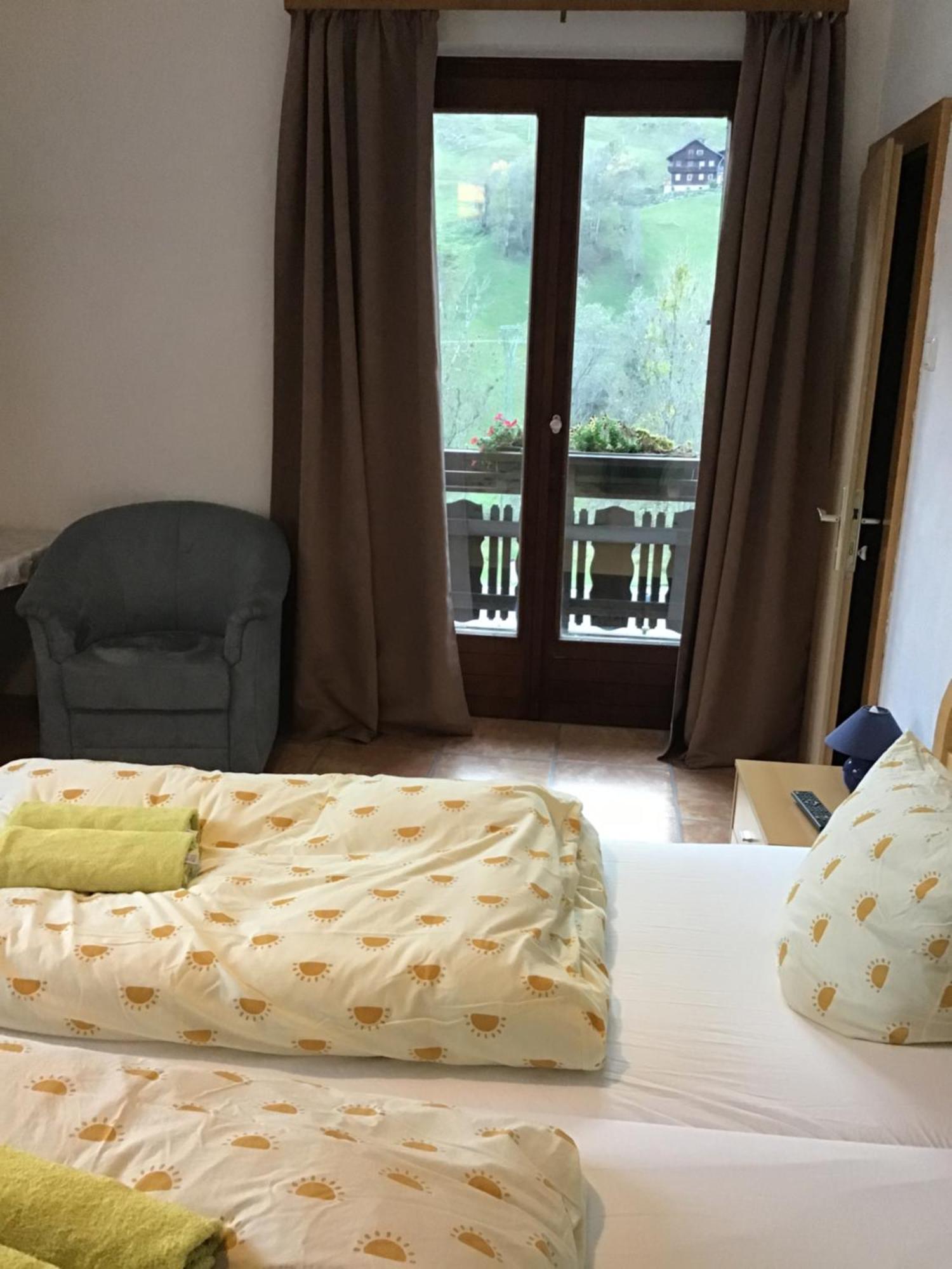 Guesthouse Mountain View Großkirchheim エクステリア 写真