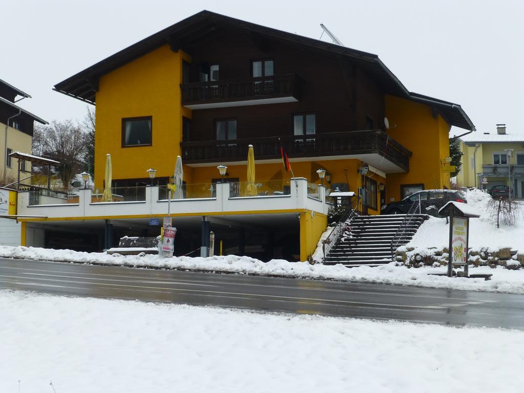 Guesthouse Mountain View Großkirchheim エクステリア 写真