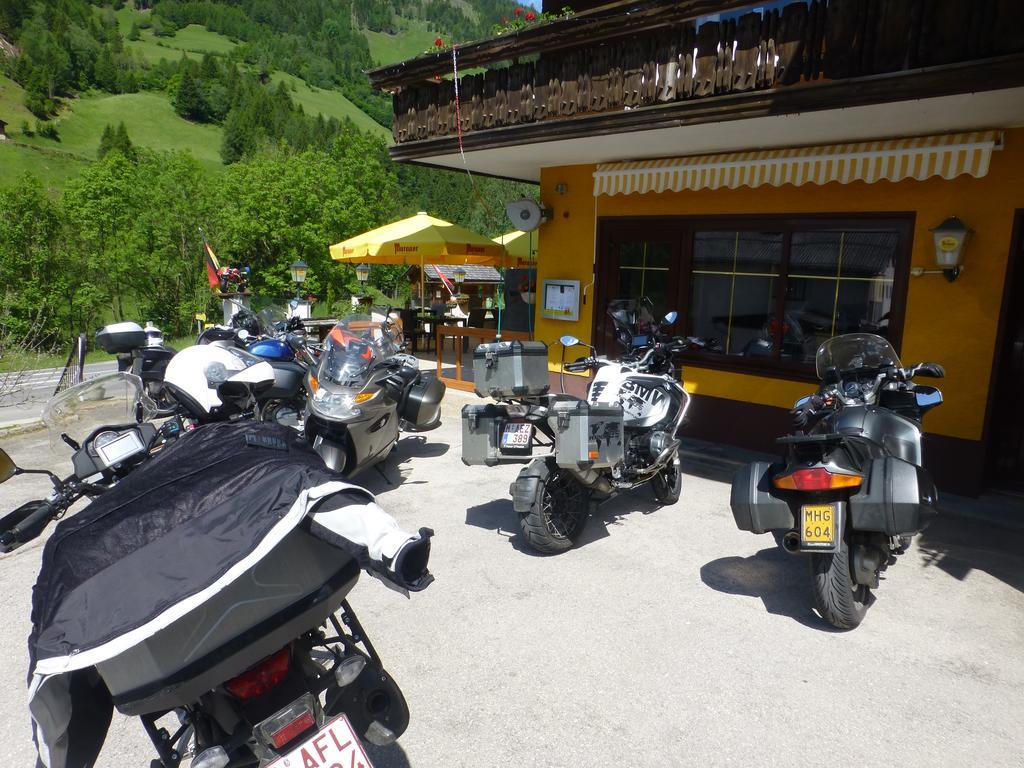 Guesthouse Mountain View Großkirchheim エクステリア 写真