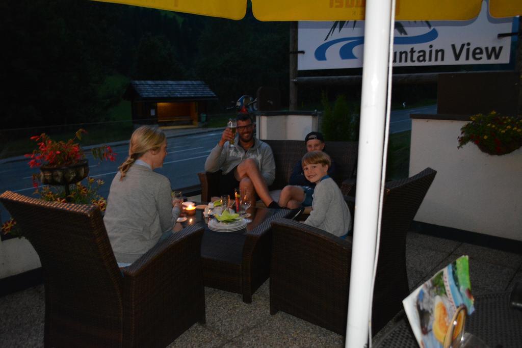 Guesthouse Mountain View Großkirchheim エクステリア 写真